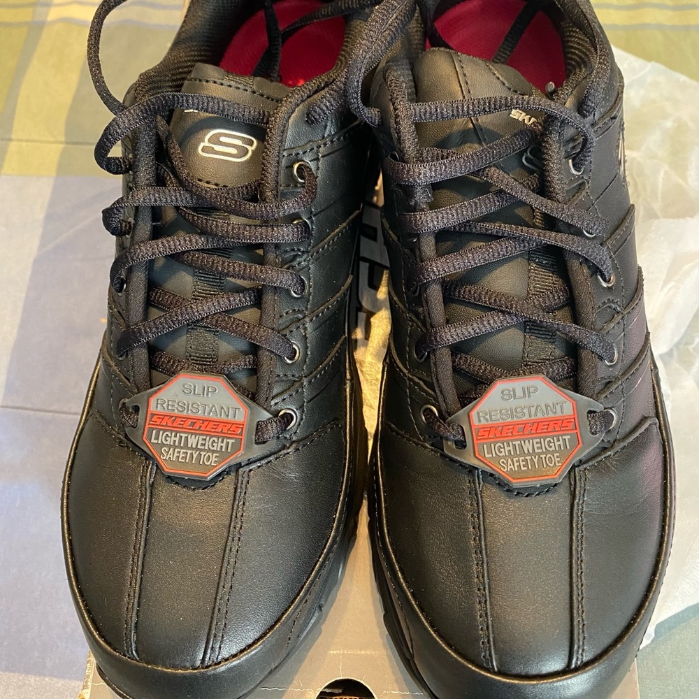 Women’s safety shoes